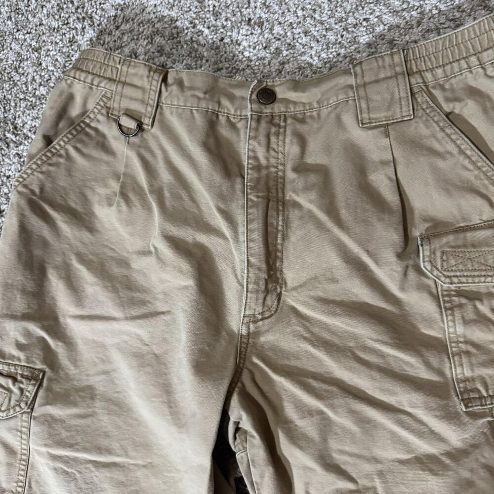 Men's Cargo Shorts - Khaki - Picture 3 of 10